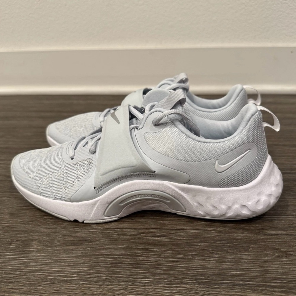 New Woman’s Nike W Renew In-Season TR 12 Pure Platinum/White DD9301-002